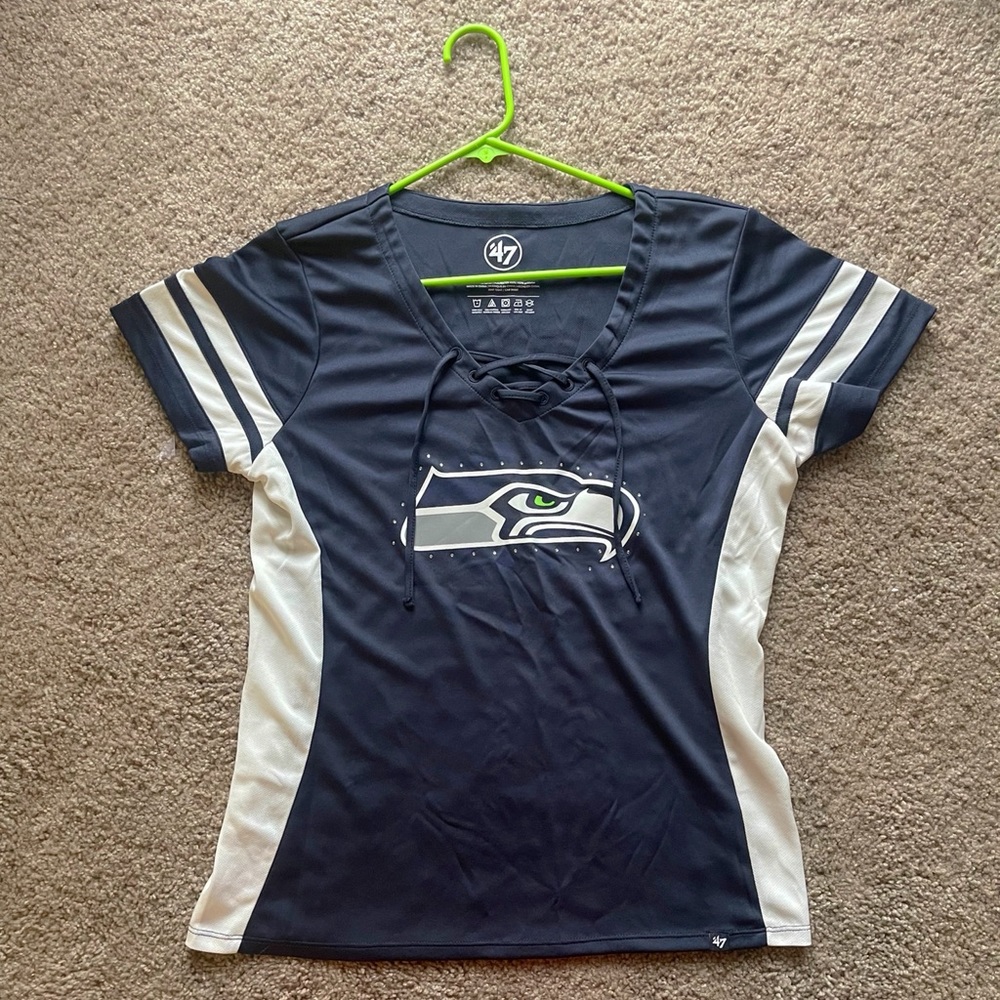 47 brand Women's Seattle Seahawks shirt